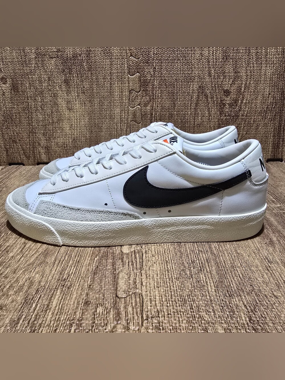 Nike Mens Blazer '77 Vintage Low White Black Size 10 DA6364 101 Sneakers